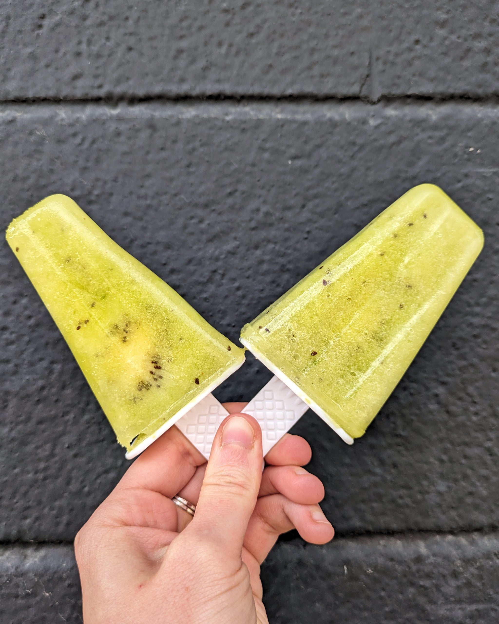 cucumber kiwi paletta
