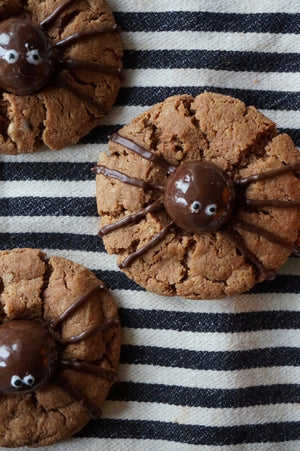 Chocolate Cookie Spiders For Halloween